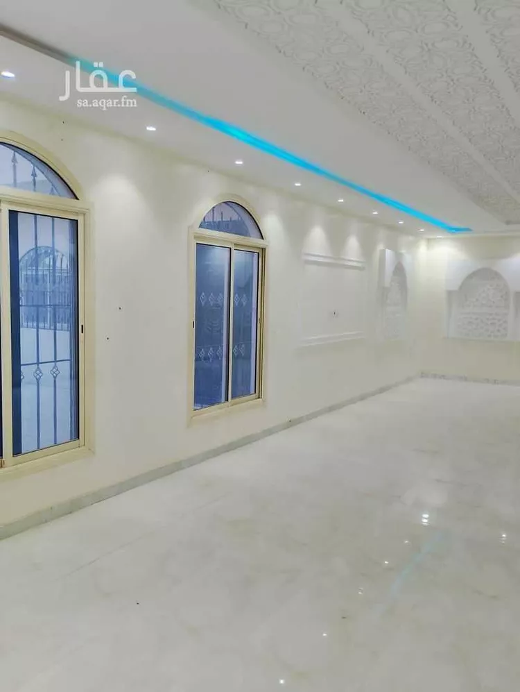 فيلا للبيع في شارع عبدالعزيز بن سبيل, حي العارض, مدينة الرياض, منطقة الرياض 12