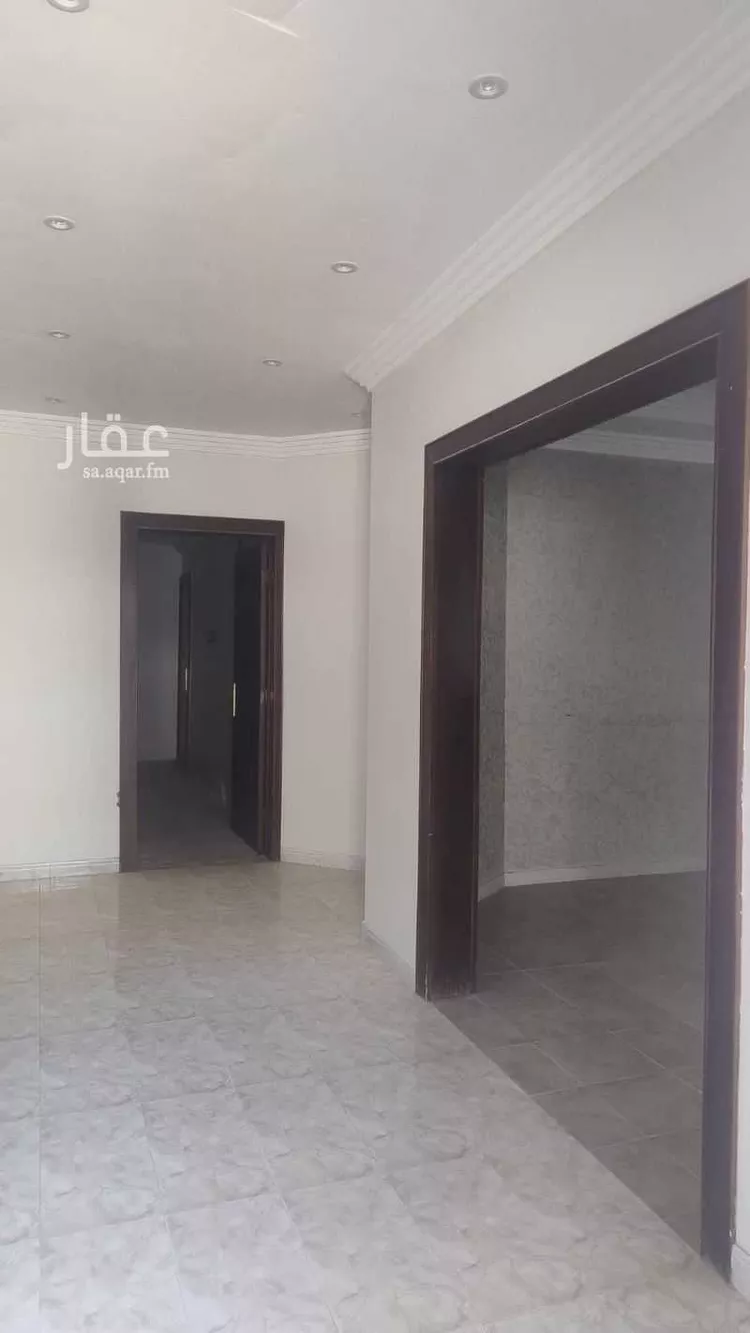 فيلا للبيع في شارع ناصر بن عبدالله آل حسين, حي الشفاء, مدينة الرياض, منطقة الرياض 11