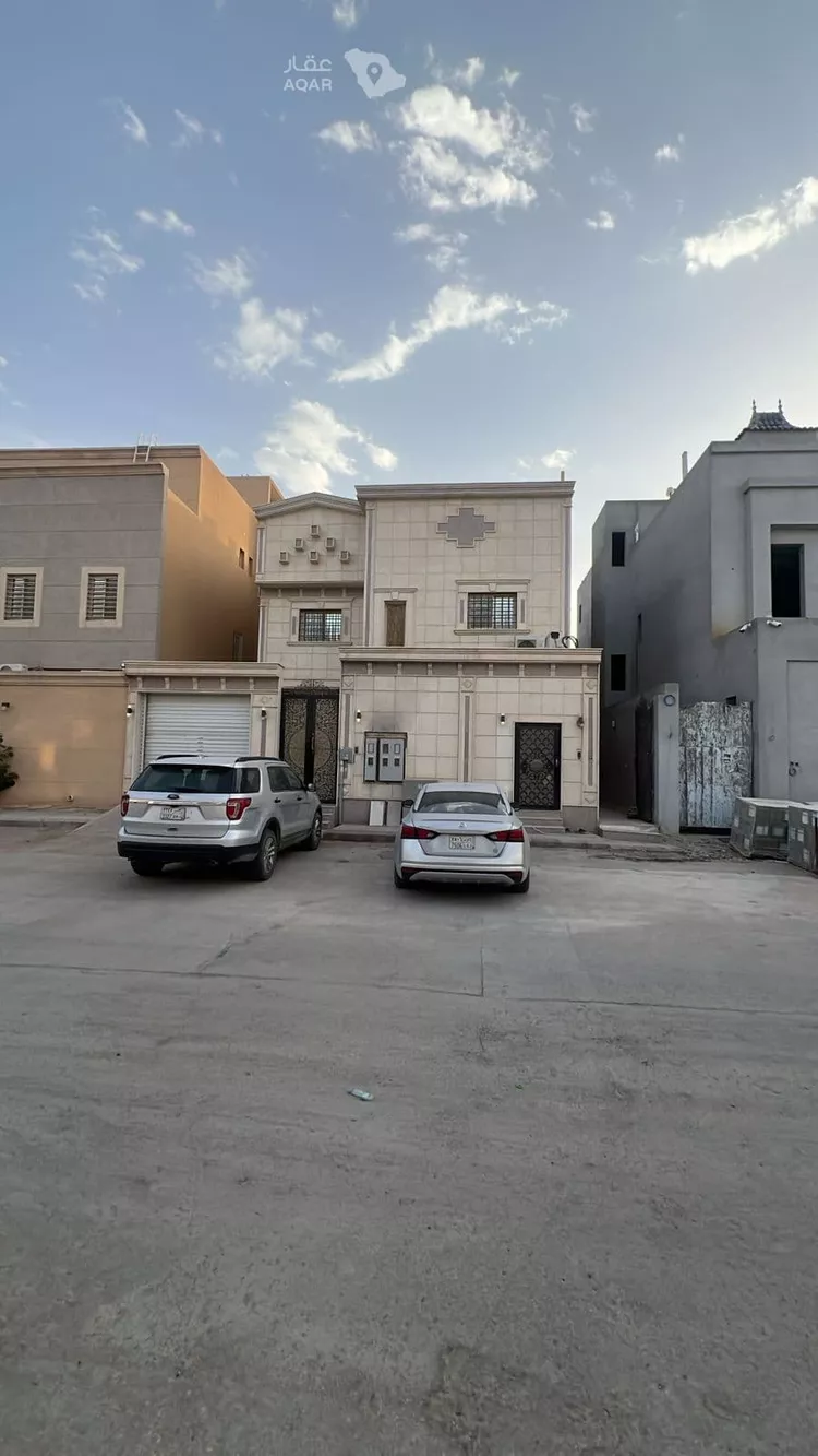 فيلا للبيع في شارع أحمد بن محمد الذهبي, حي العارض, مدينة الرياض, منطقة الرياض