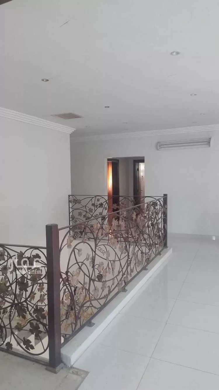 فيلا للبيع في شارع ناصر بن عبدالله آل حسين, حي الشفاء, مدينة الرياض, منطقة الرياض 19