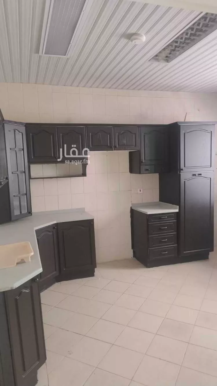فيلا للإيجار في شارع إبراهيم القيسي, حي الإزدهار, مدينة الرياض, منطقة الرياض 12