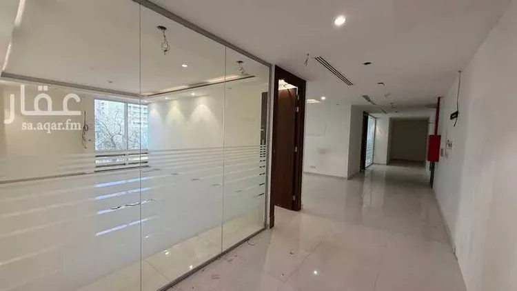 مكتب تجاري للإيجار في شارع كعب بن مالك ، حي العليا ، الرياض ، منطقة الرياض صورة 5
