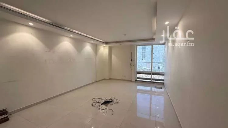 مكتب تجاري للإيجار في شارع كعب بن مالك ، حي العليا ، الرياض ، منطقة الرياض