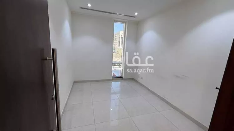 مكتب تجاري للإيجار في شارع كعب بن مالك ، حي العليا ، الرياض ، منطقة الرياض صورة 3