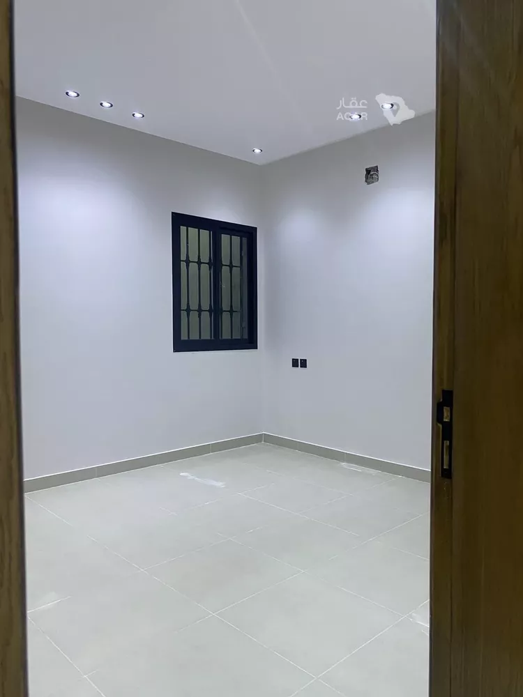 شقة للبيع في شارع بديع الزمان الهمذاني, حي الزهرة, مدينة الرياض, منطقة الرياض 4
