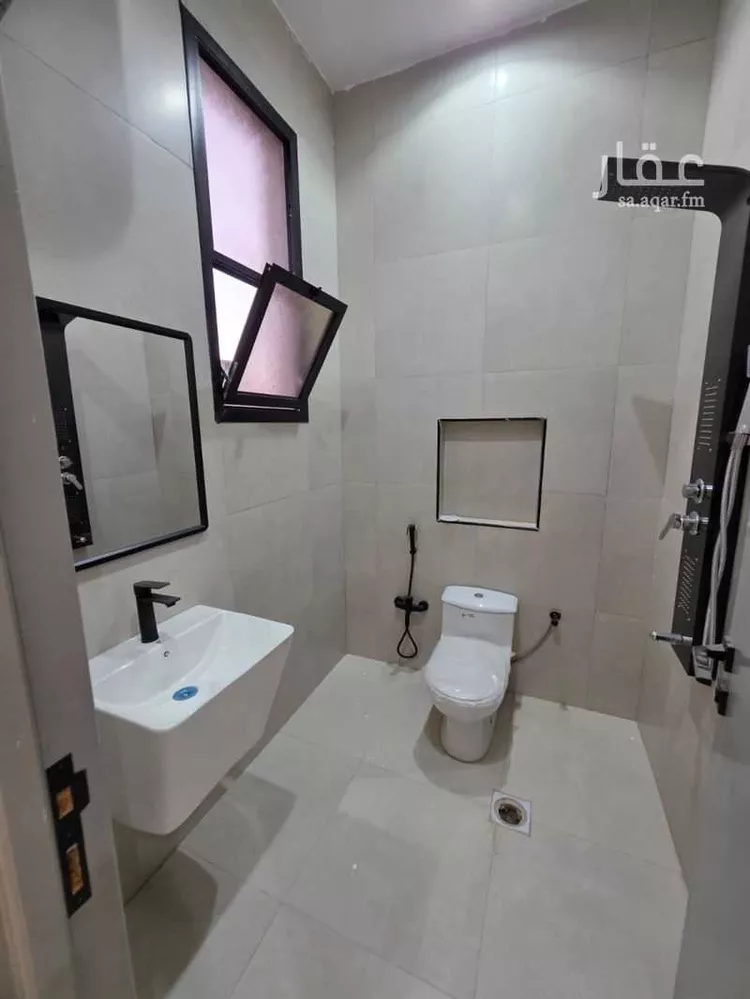 Floor for Sale in Riyadh Okaz صورة 4