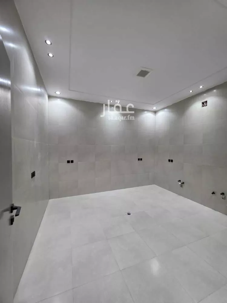 Floor for Sale in Riyadh Okaz
