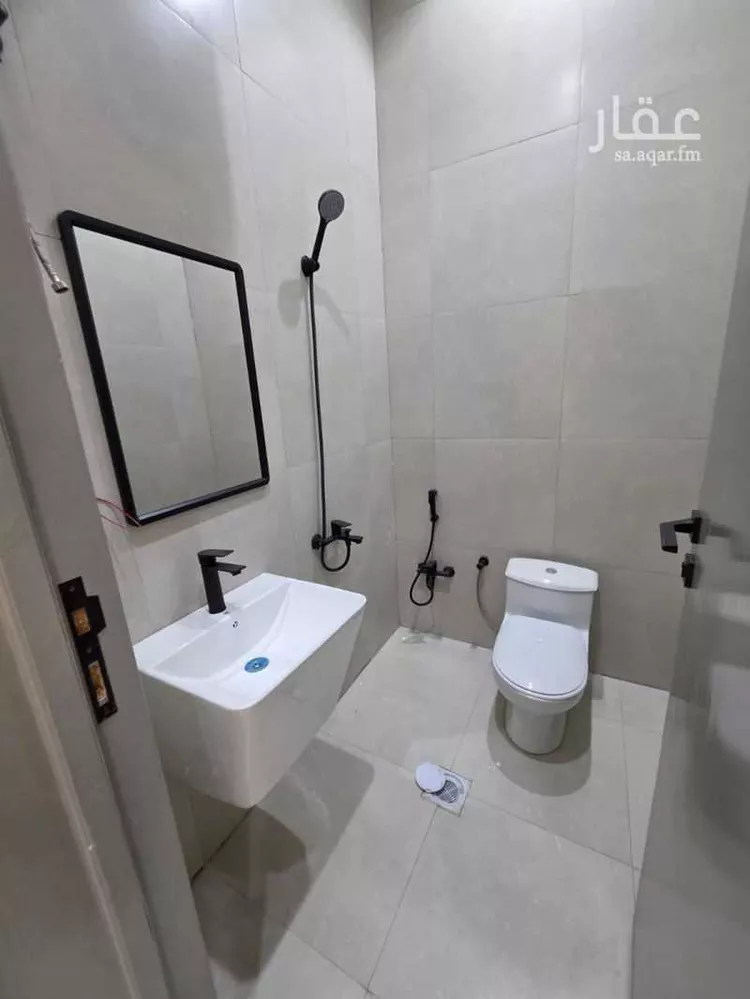 Floor for Sale in Riyadh Okaz صورة 3