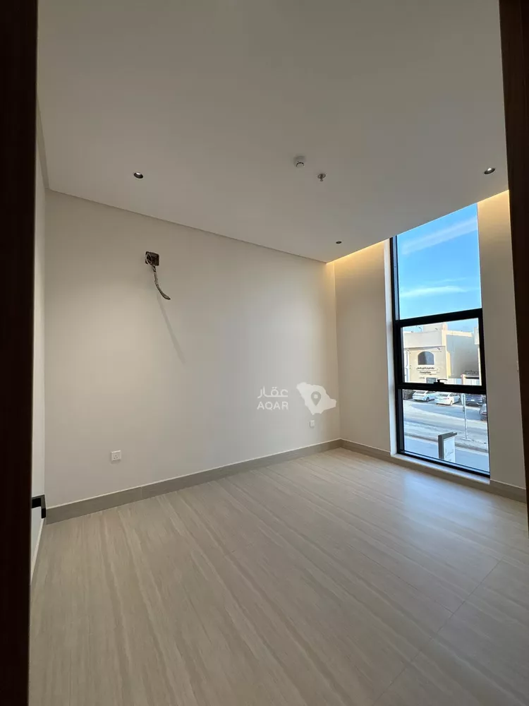 Apartment for Sale in Riyadh Al Arid 7