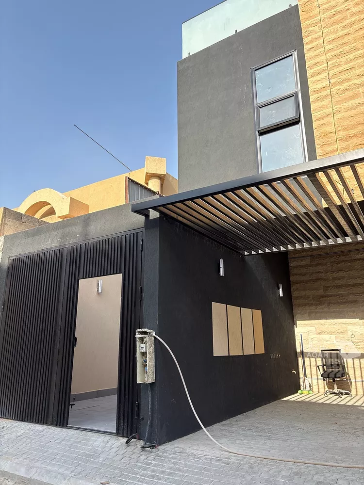 Floor for Sale in Riyadh King Fahd