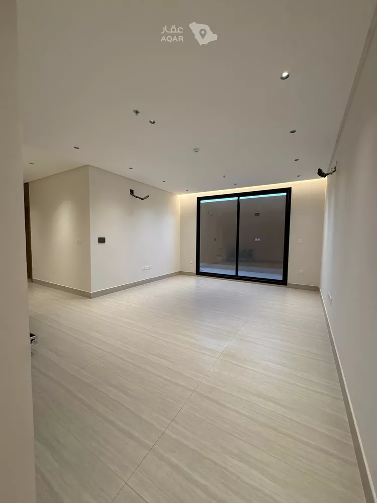 Apartment for Sale in Riyadh Al Arid 3