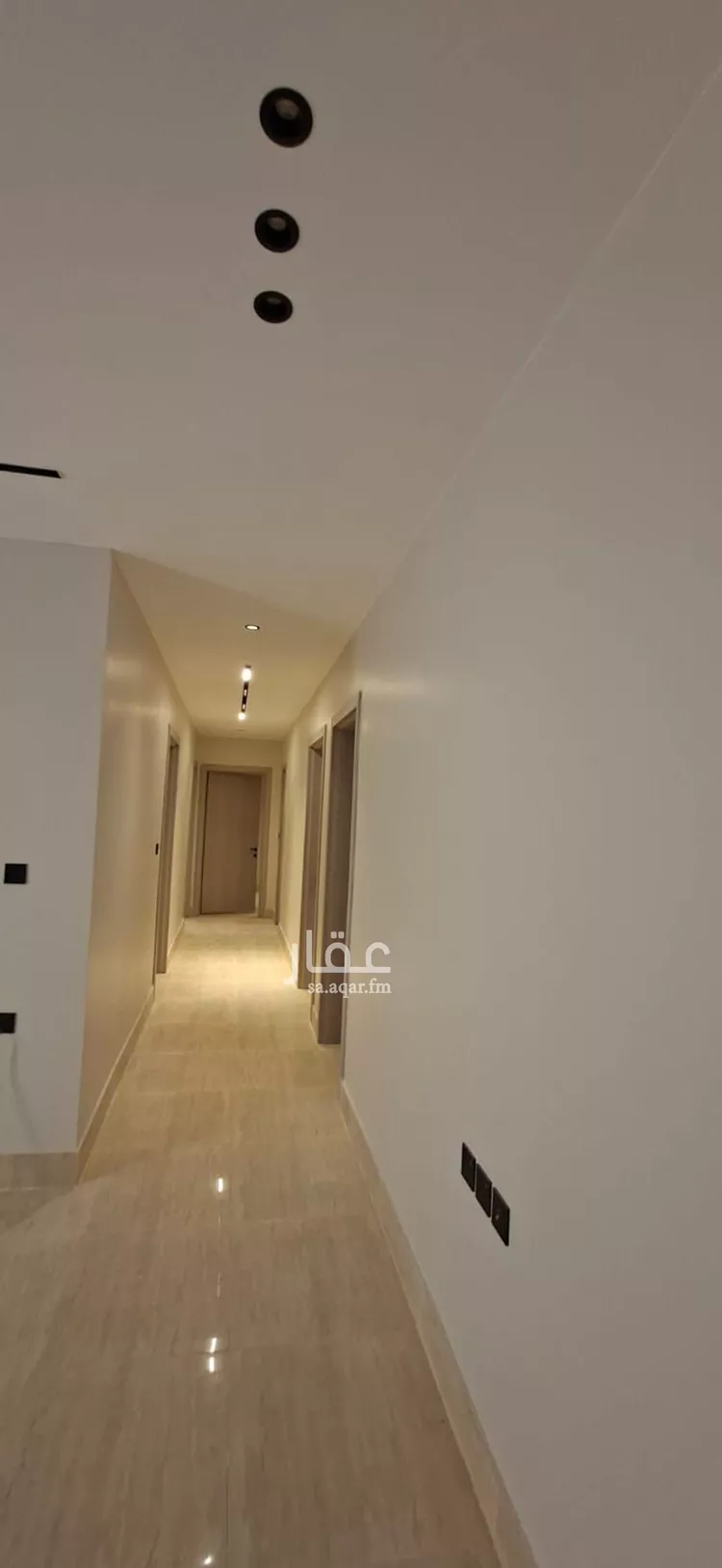 شقة للبيع في شارع أبو عبيدة بن الجراح, حي الشعلة, مدينة الدمام, المنطقة الشرقية 8