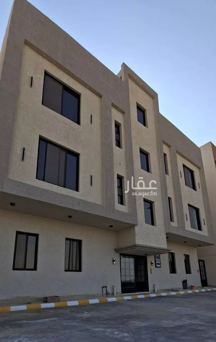 شقة للبيع في شارع أبو عبيدة بن الجراح, حي الشعلة, مدينة الدمام, المنطقة الشرقية صورة 3
