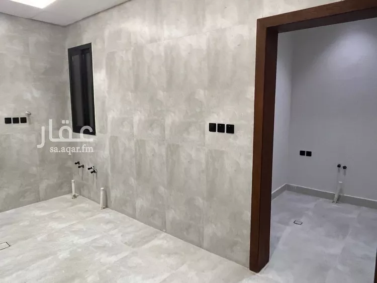 Floor for Sale in Riyadh Tuwaiq 15