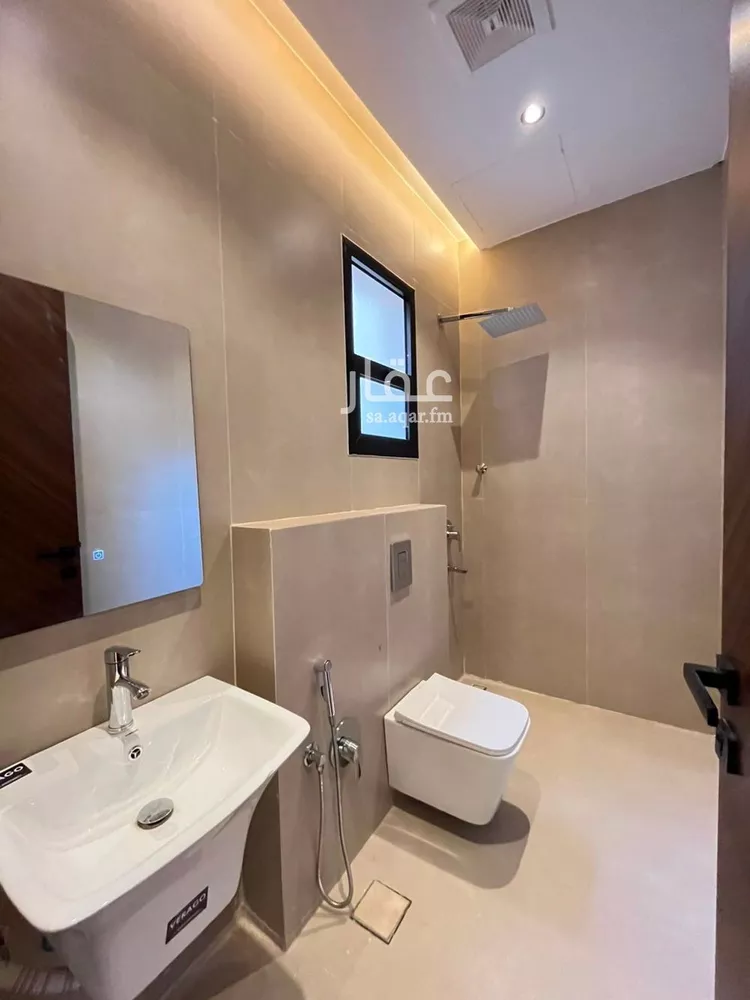 Floor for Sale in Riyadh Al Hazm 13