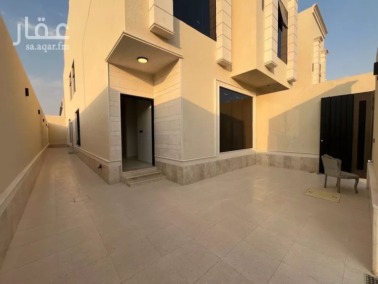 دور للبيع في شارع الشيهان, حي نمار, مدينة الرياض, منطقة الرياض صورة 3