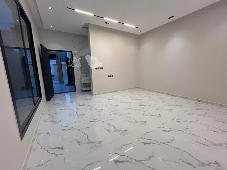 Floor for Sale in Riyadh Tuwaiq 5