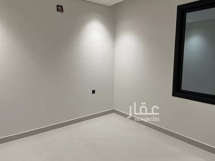 فيلا للبيع في شارع عوف ابن عفراء, حي العوالي, مدينة الرياض, منطقة الرياض صورة 2