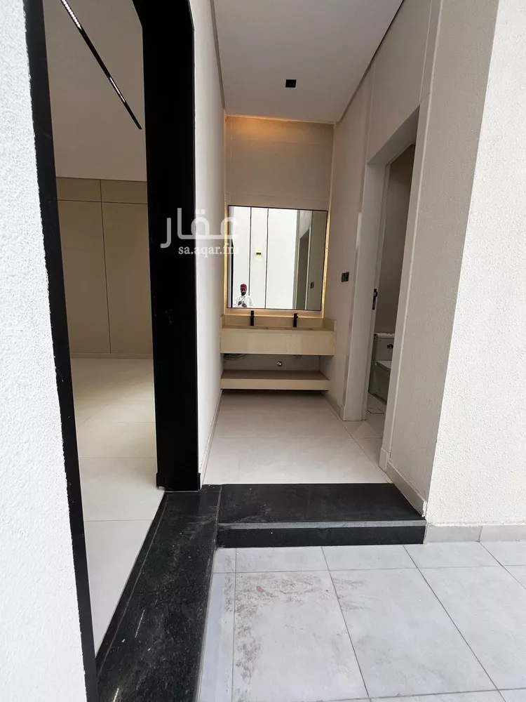 دور للبيع في شارع جبل العرمة, حي الدريهمية, مدينة الرياض, منطقة الرياض 8