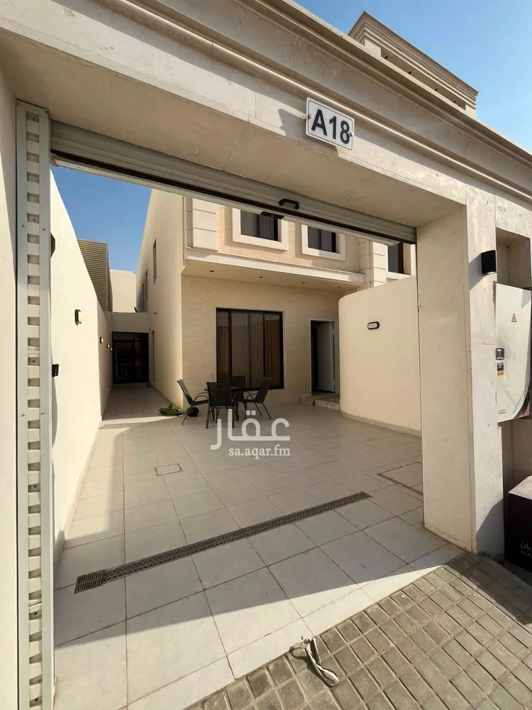 دور للبيع في شارع مجد الدين بن الأثير, حي عكاظ, مدينة الرياض, منطقة الرياض صورة 5