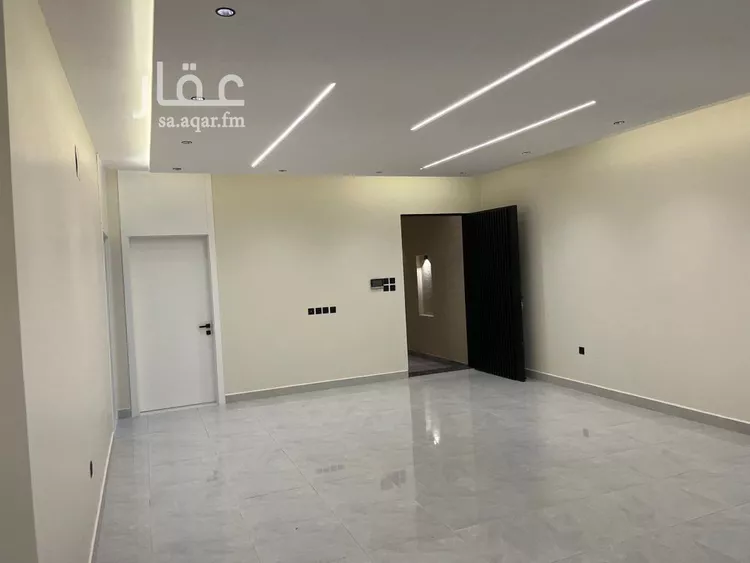 فيلا للبيع في شارع زينب الثقفية, حي العوالي, مدينة الرياض, منطقة الرياض 7