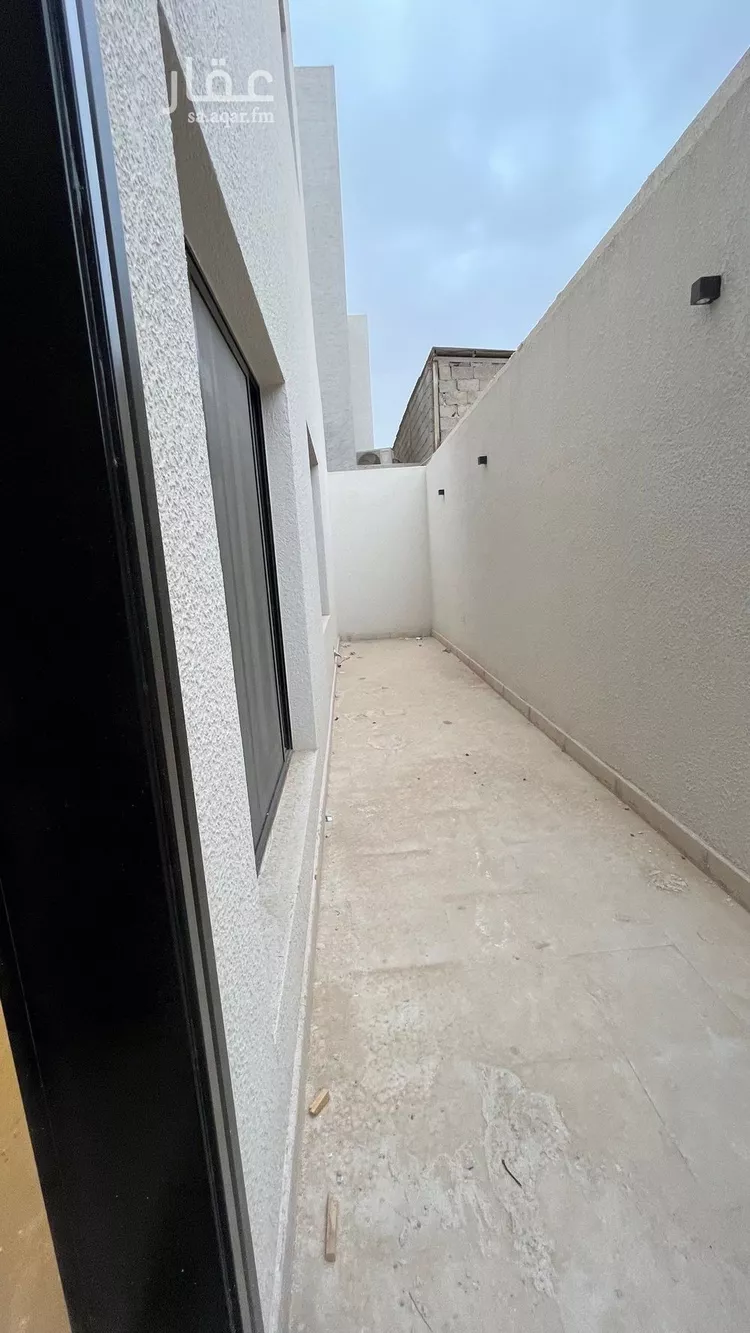 شقة للبيع في شارع وادي المياة, حي بدر, مدينة الرياض, منطقة الرياض 18