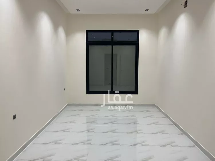 شقة للبيع في شارع أبي بكر بن حسين العيدروس, حي العوالي, مدينة الرياض, منطقة الرياض 21