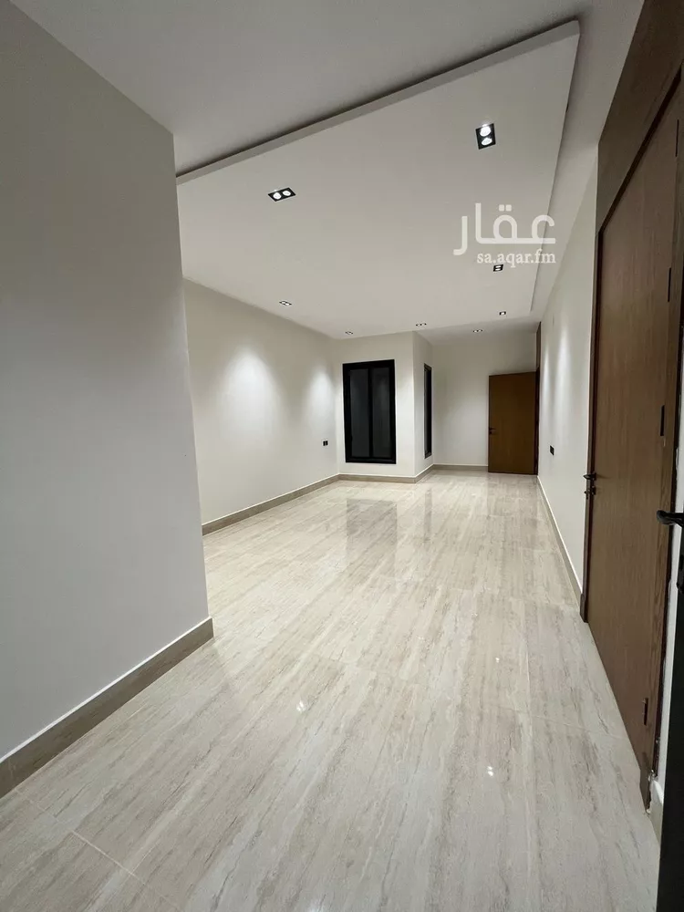 دور للبيع في شارع ابن المنذر, حي عكاظ, مدينة الرياض, منطقة الرياض صورة 2