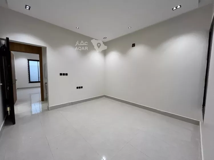 شقة للبيع في شارع محمد بن صاف, حي عكاظ, مدينة الرياض, منطقة الرياض 6
