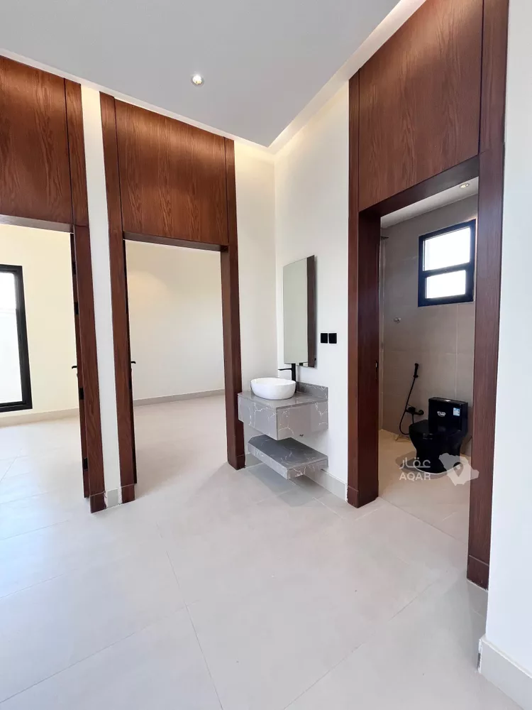 شقة للبيع في شارع لبابة البغدادية, حي السويدي الغربي, مدينة الرياض, منطقة الرياض 8
