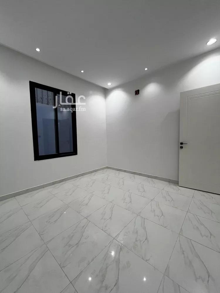 فيلا للبيع في شارع الإمام أبي طاهر, حي السويدي, مدينة الرياض, منطقة الرياض 17