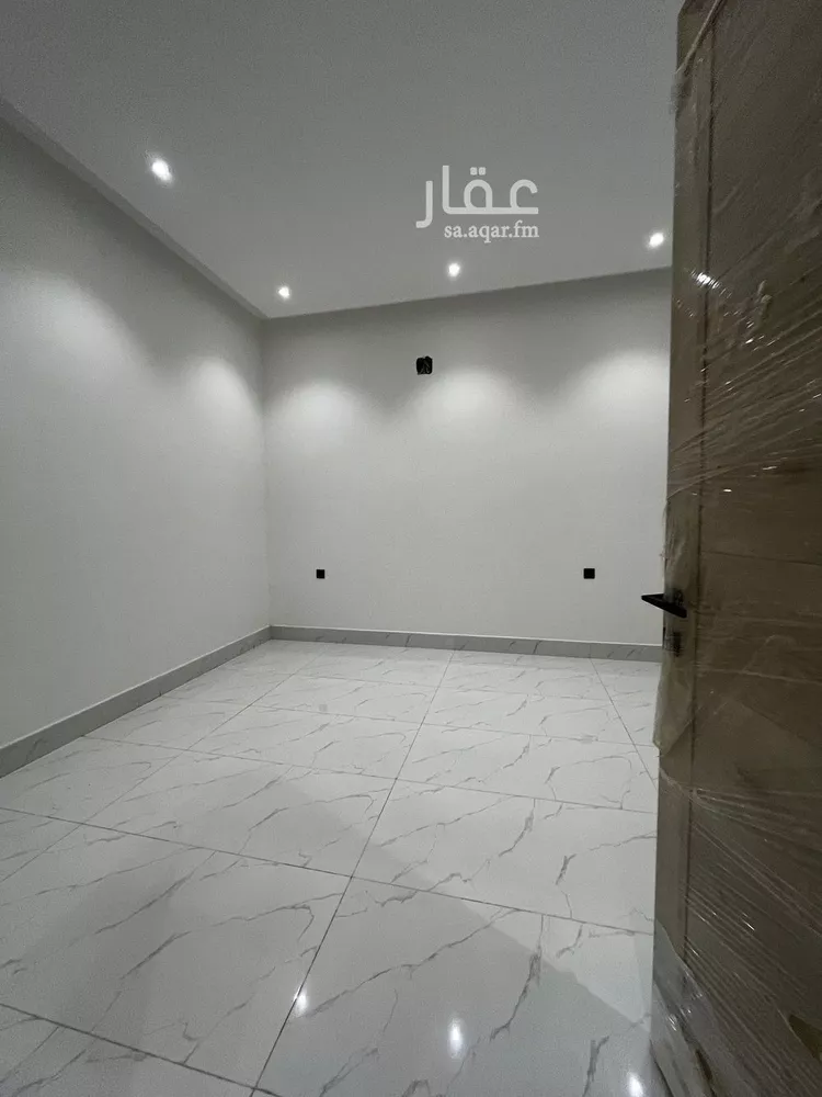 فيلا للبيع في شارع وادي مية, حي العريجاء الغربي, مدينة الرياض, منطقة الرياض 24