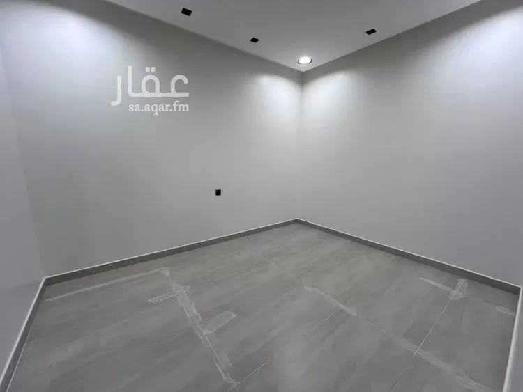 شقة للبيع في شارع أحمد الدورقي, حي عكاظ, مدينة الرياض, منطقة الرياض 9