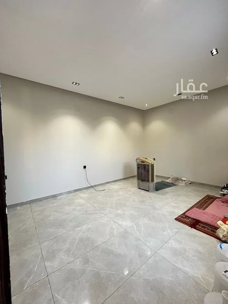 دور للبيع في شارع أنور الجندي, حي عكاظ, مدينة الرياض, منطقة الرياض صورة 5