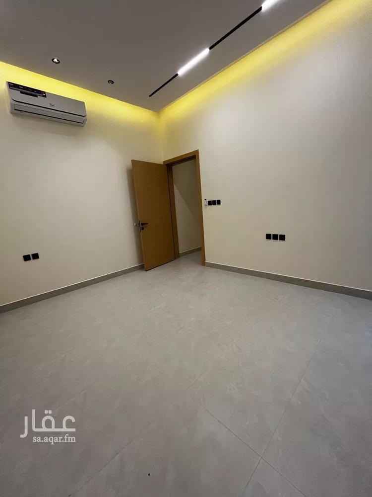 دور للبيع في شارع محمد القصري, حي سلطانة, مدينة الرياض, منطقة الرياض 16