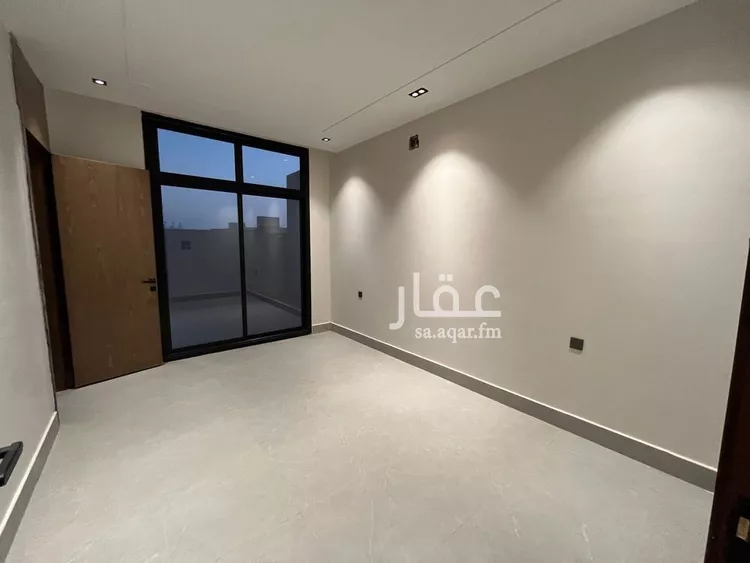 Floor for Sale in Riyadh Dirab 6