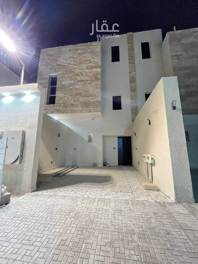 Floor for Sale in Riyadh Al Hazm