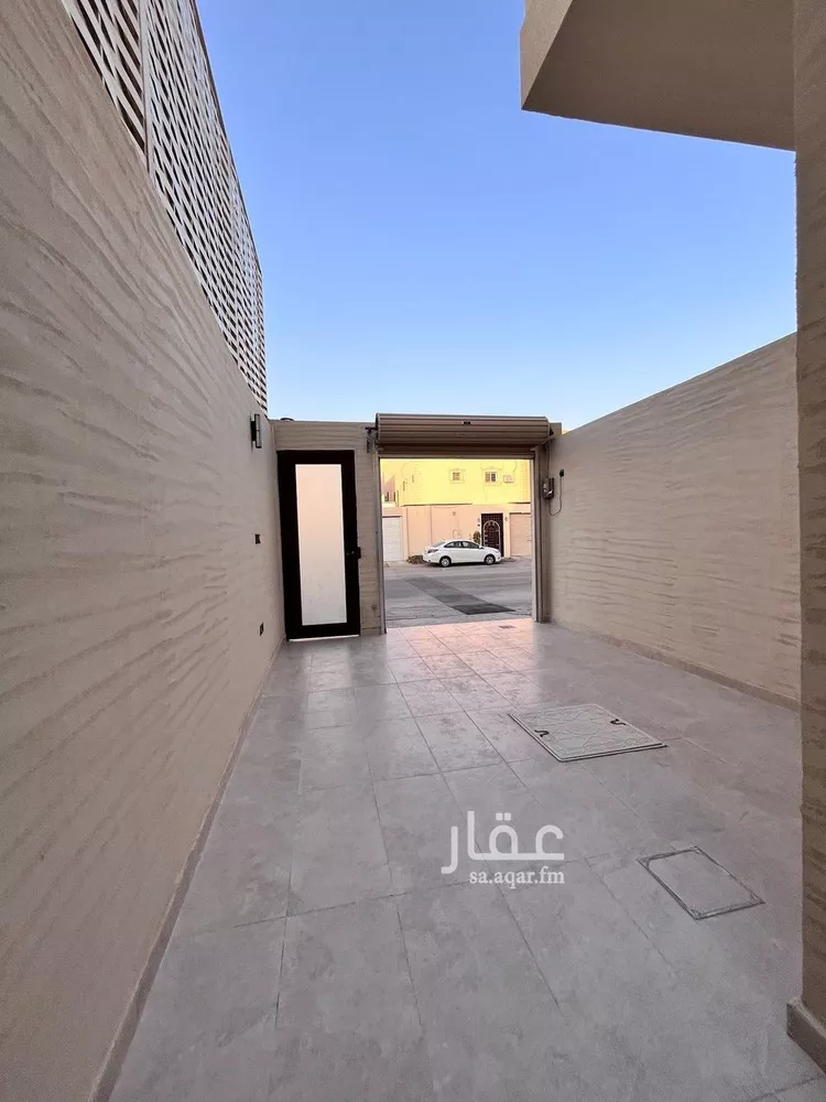 Floor for Sale in Riyadh As Suwaidi Al Gharabi