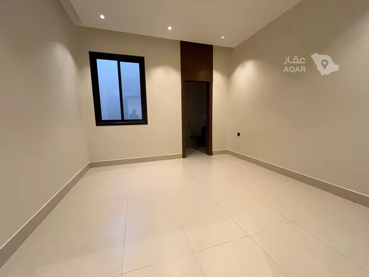 Floor for Sale in Riyadh Dhahrat Namar