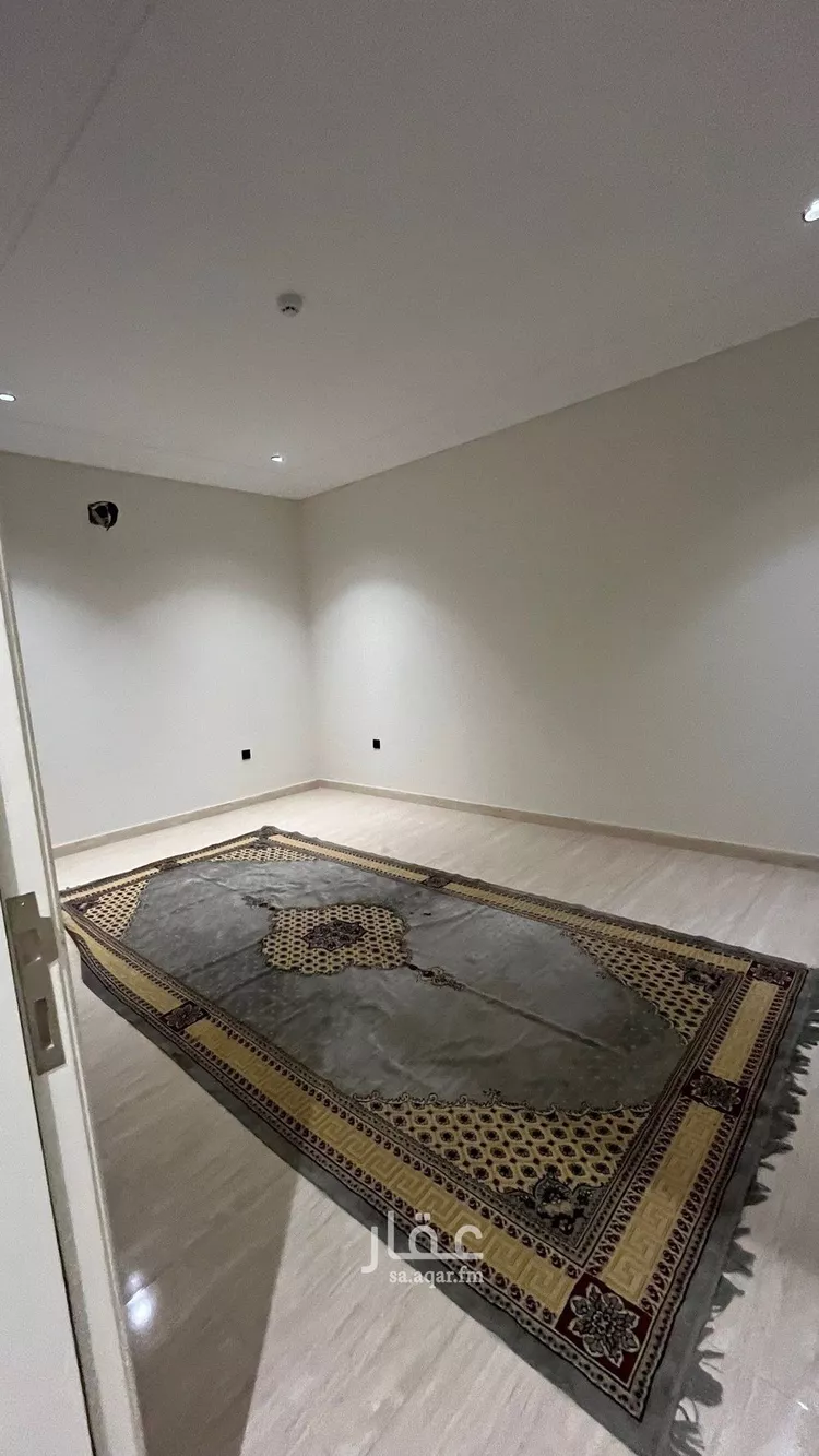 شقة للبيع في شارع سديرة, حي عكاظ, مدينة الرياض, منطقة الرياض صورة 3