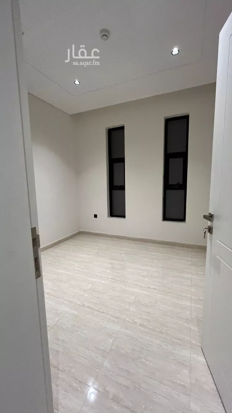 شقة للبيع في شارع سديرة, حي عكاظ, مدينة الرياض, منطقة الرياض 7