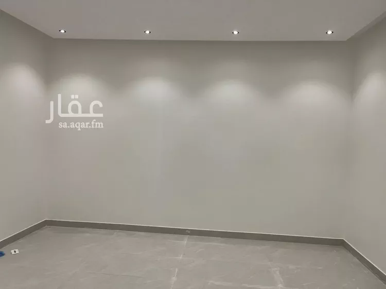 Floor for Sale in Riyadh Tuwaiq صورة 2