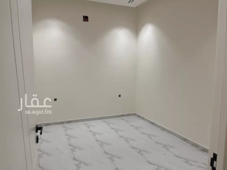 شقة للبيع في شارع أبي بكر بن حسين العيدروس, حي العوالي, مدينة الرياض, منطقة الرياض 12