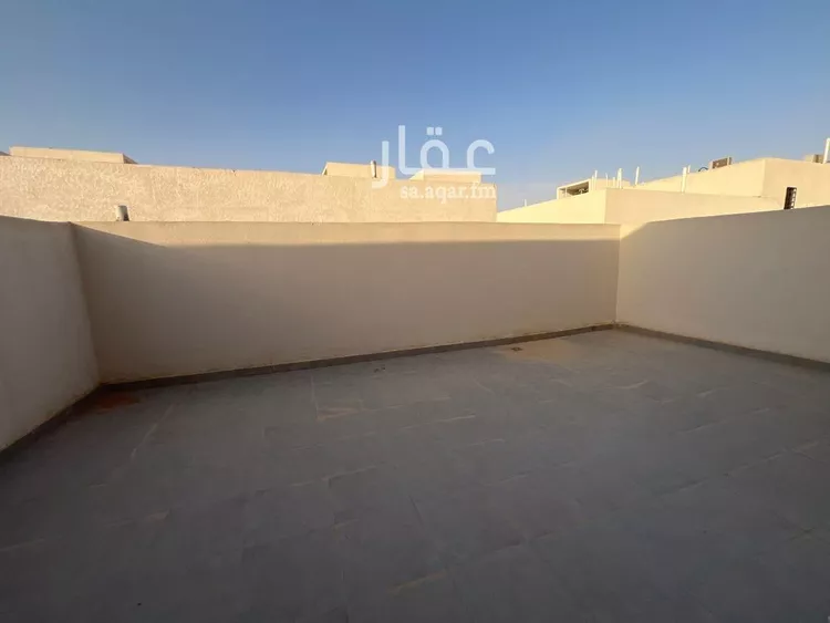 دور للبيع في شارع محمد ماجد كردي, حي بدر, مدينة الرياض, منطقة الرياض صورة 4