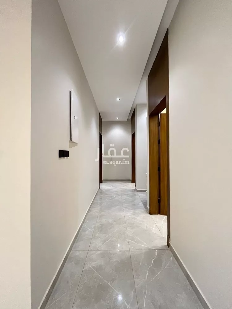 دور للبيع في شارع أنور الجندي, حي عكاظ, مدينة الرياض, منطقة الرياض 12