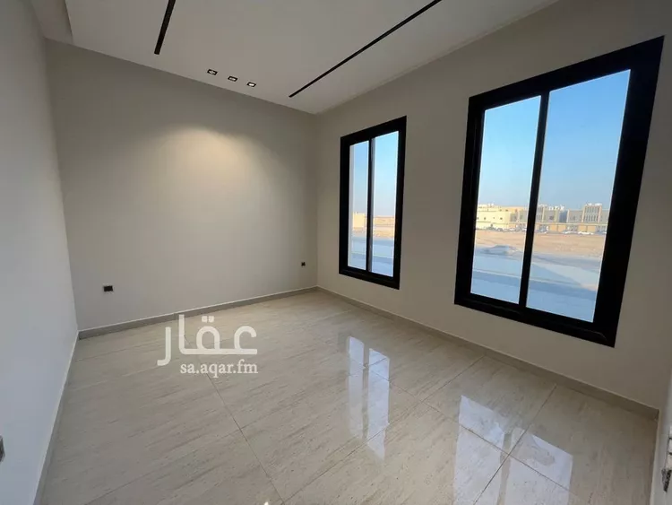 دور للبيع في شارع العباس بن جرير, حي بدر, مدينة الرياض, منطقة الرياض صورة 2