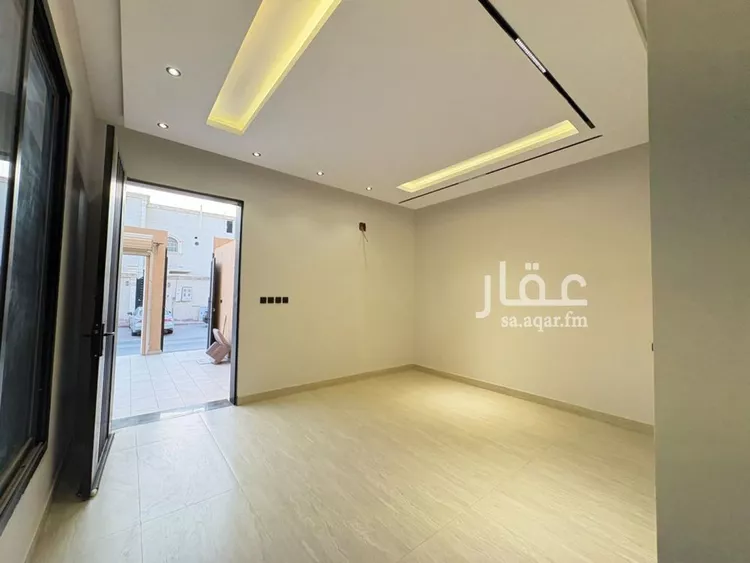 Floor for Sale in Riyadh Tuwaiq صورة 3