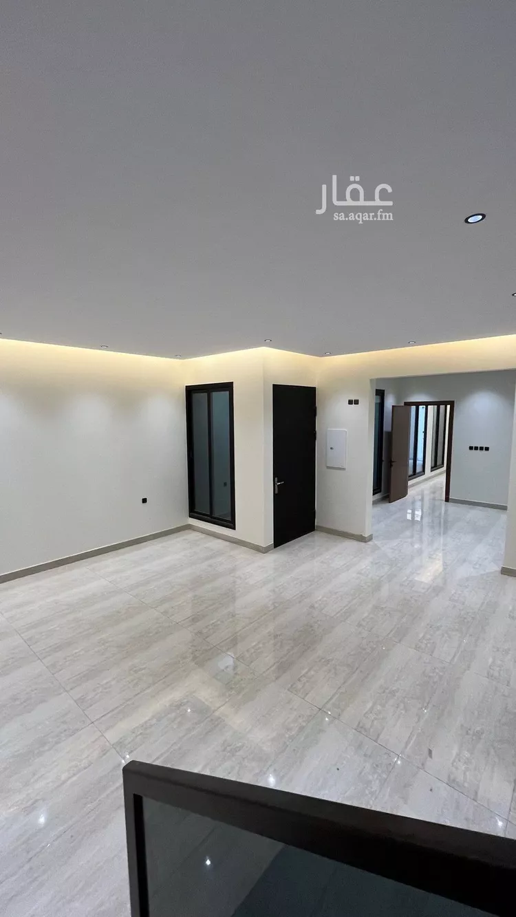 شقة للبيع في شارع الحويمة, حي عكاظ, مدينة الرياض, منطقة الرياض صورة 3