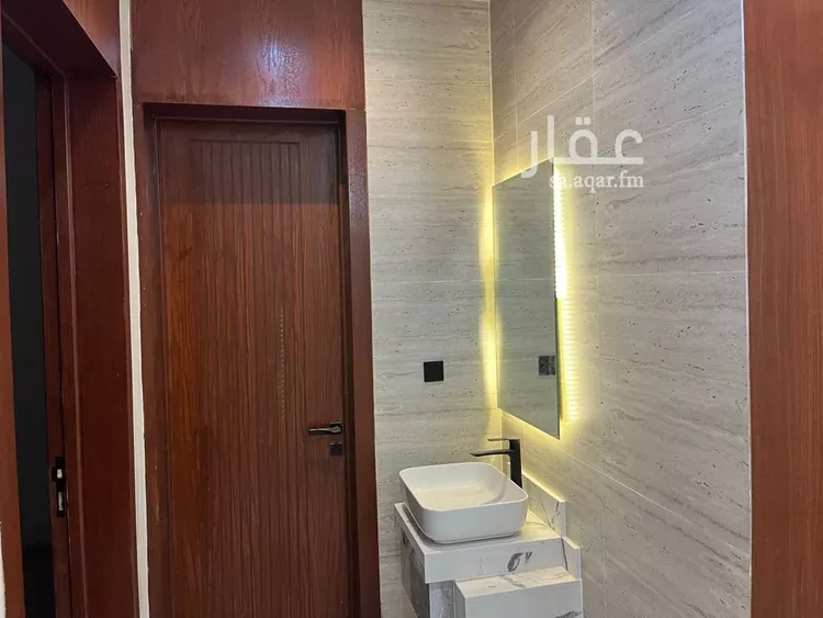 دور للبيع في شارع الإخلاص, حي طويق, مدينة الرياض, منطقة الرياض صورة 2