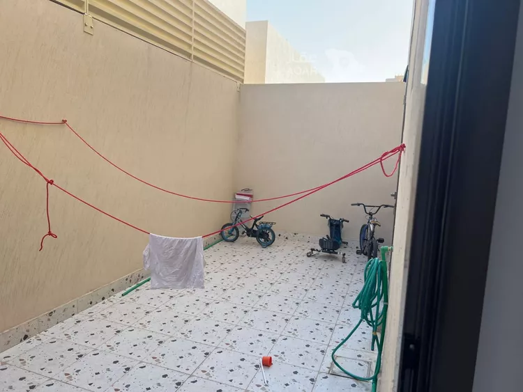 دور للبيع في شارع المغيرة بن عوف, حي طويق, مدينة الرياض, منطقة الرياض 3